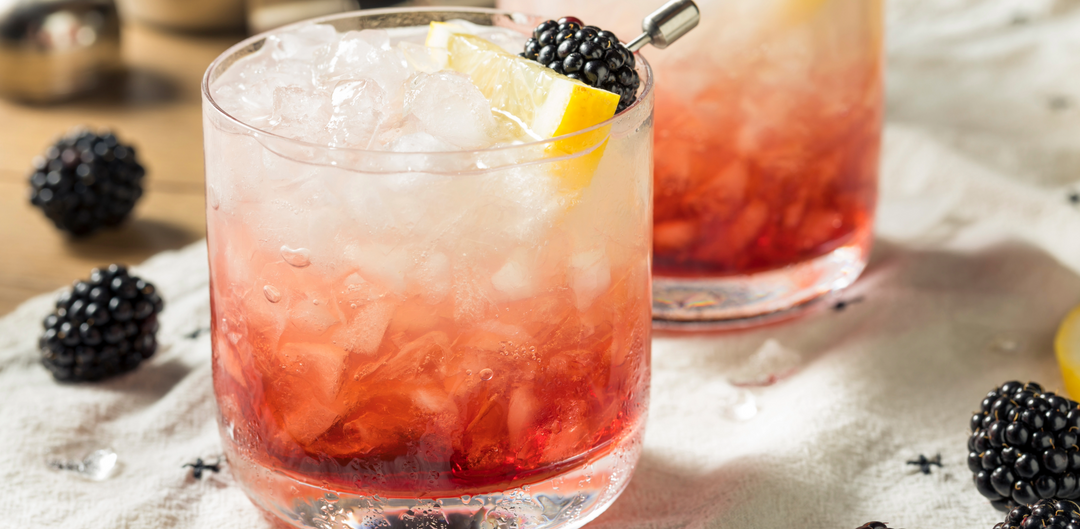 HOW TO MAKE A BRAMBLE COCKTAIL