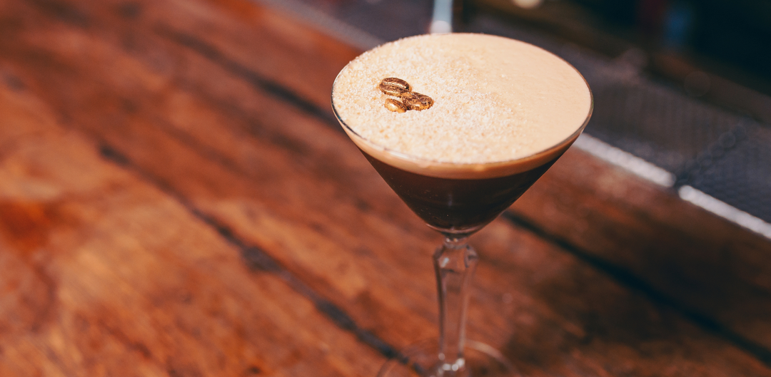 HOW TO MAKE AN ESPRESSO MARTINI