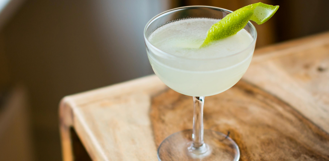 HOW TO MAKE A GIMLET